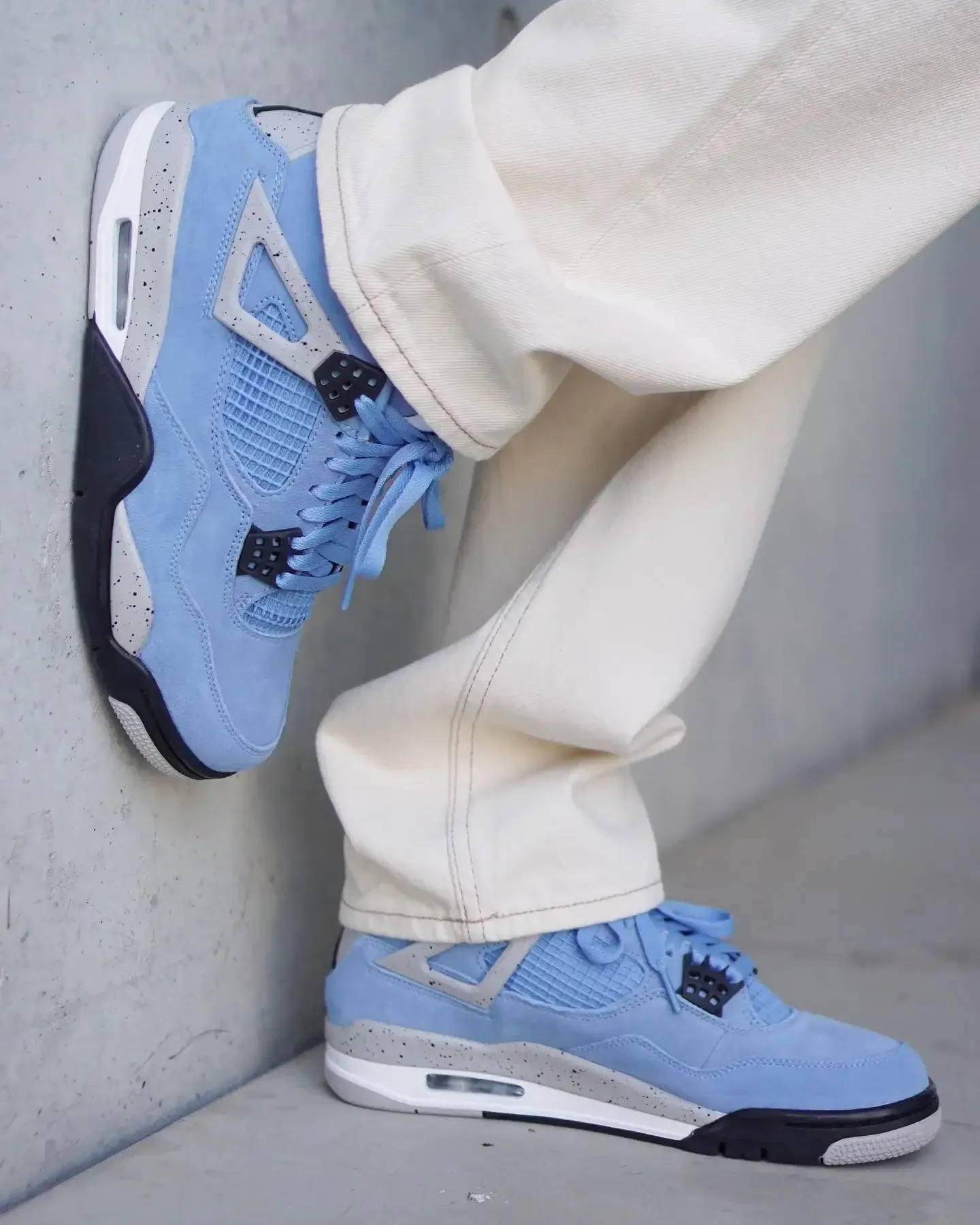 Nike Air Jordan 4 retro "University Blue"