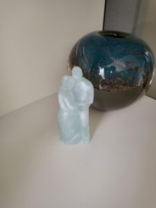 Zwanger paar lichtblauw