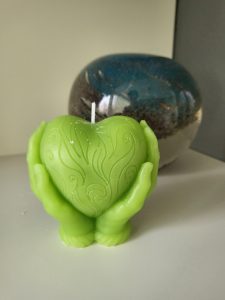 Kaars hart in handen