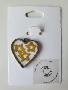 Hartvormige hanger met sterren