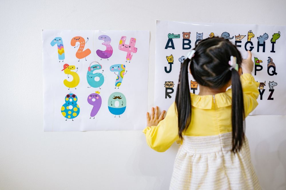 La crèche n'est pas l'école.jpg