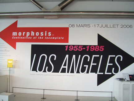 「洛杉磯 1955-1985」及「 MORPHOSIS加州建築展」入門口。