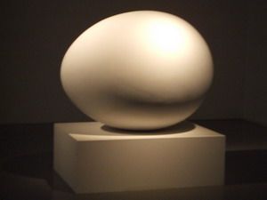 0014_fischli_et_weiss_oeuf_2006