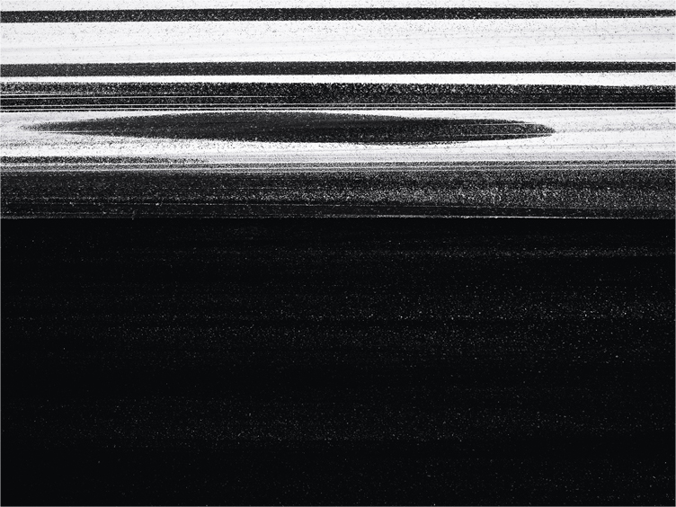 347_tarmac-14_paris_roissy_chde_gaulle_2007-6_120x180cm