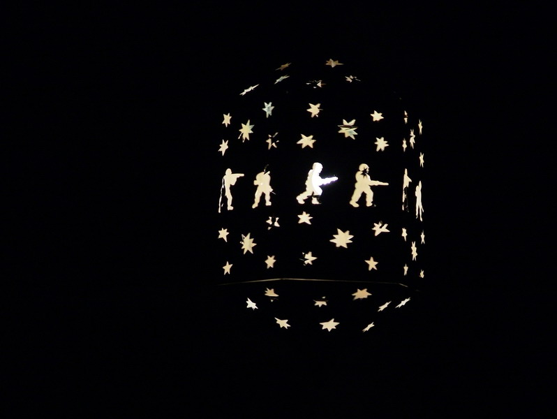 s016_mona_hatoum_2006-07_misbah_resize