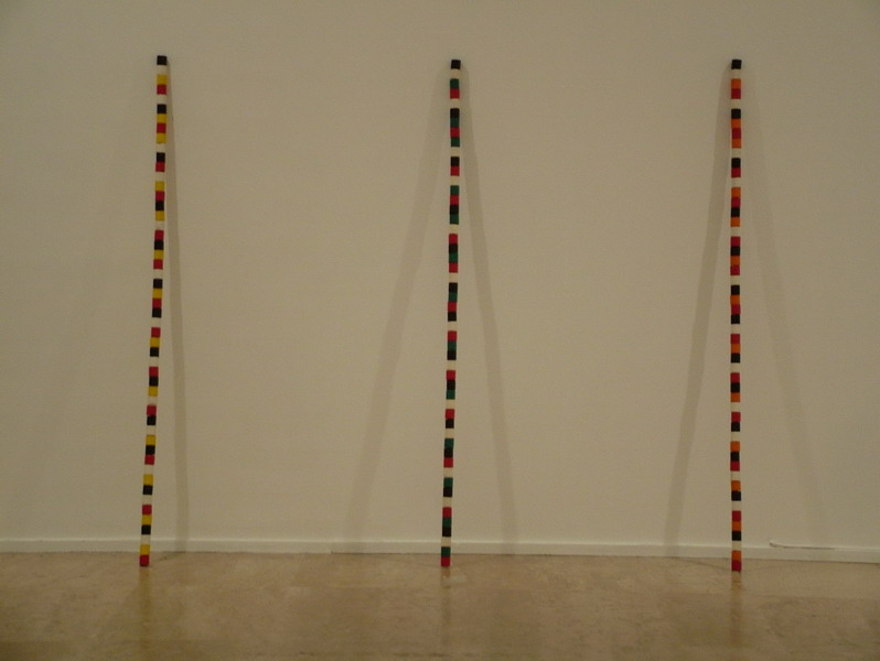 0030_andre_cadere_1975_serie_de_six_barres_resize