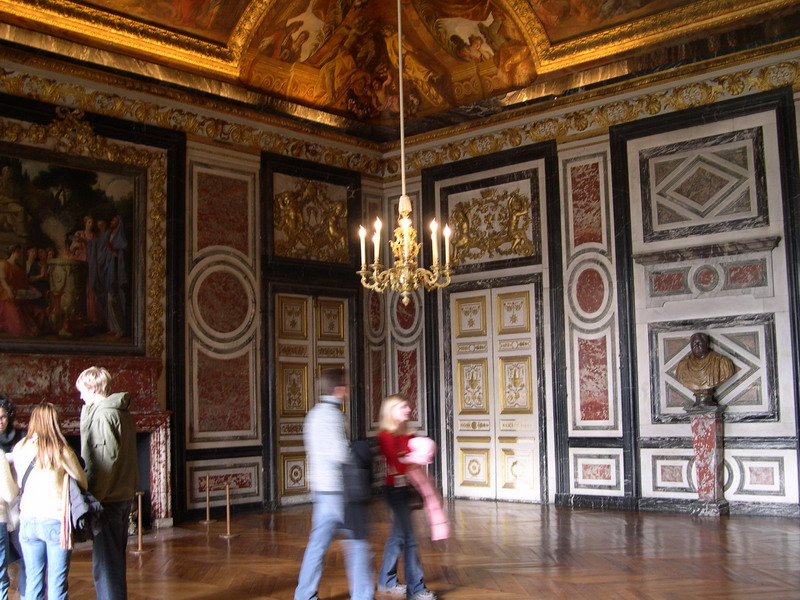 0029_salle_de_la_gardes_de_la_reine_resize