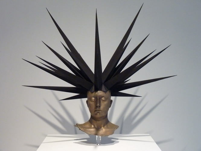 110 Charles Avery Sans titre Solipsiste 2010 90x90x90cm _縮小大小