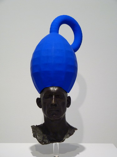 112 Charles Avery Sans titre Klein 2010 58x28x30 cm _縮小大小
