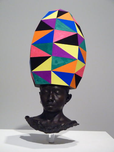 113 Charles Avery Sans titre Atomiste 2010 80x30x30cm _縮小大小