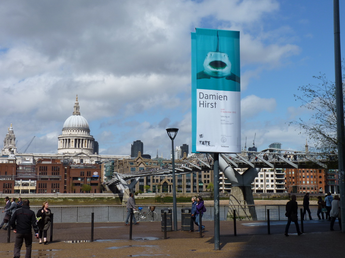 001 Damien Hirst 2012-04