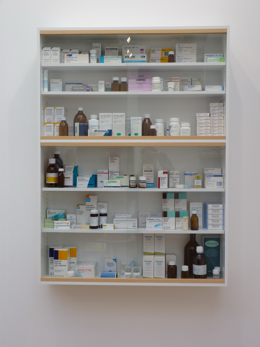 0036 Damien Hirst Pharmacy 1992