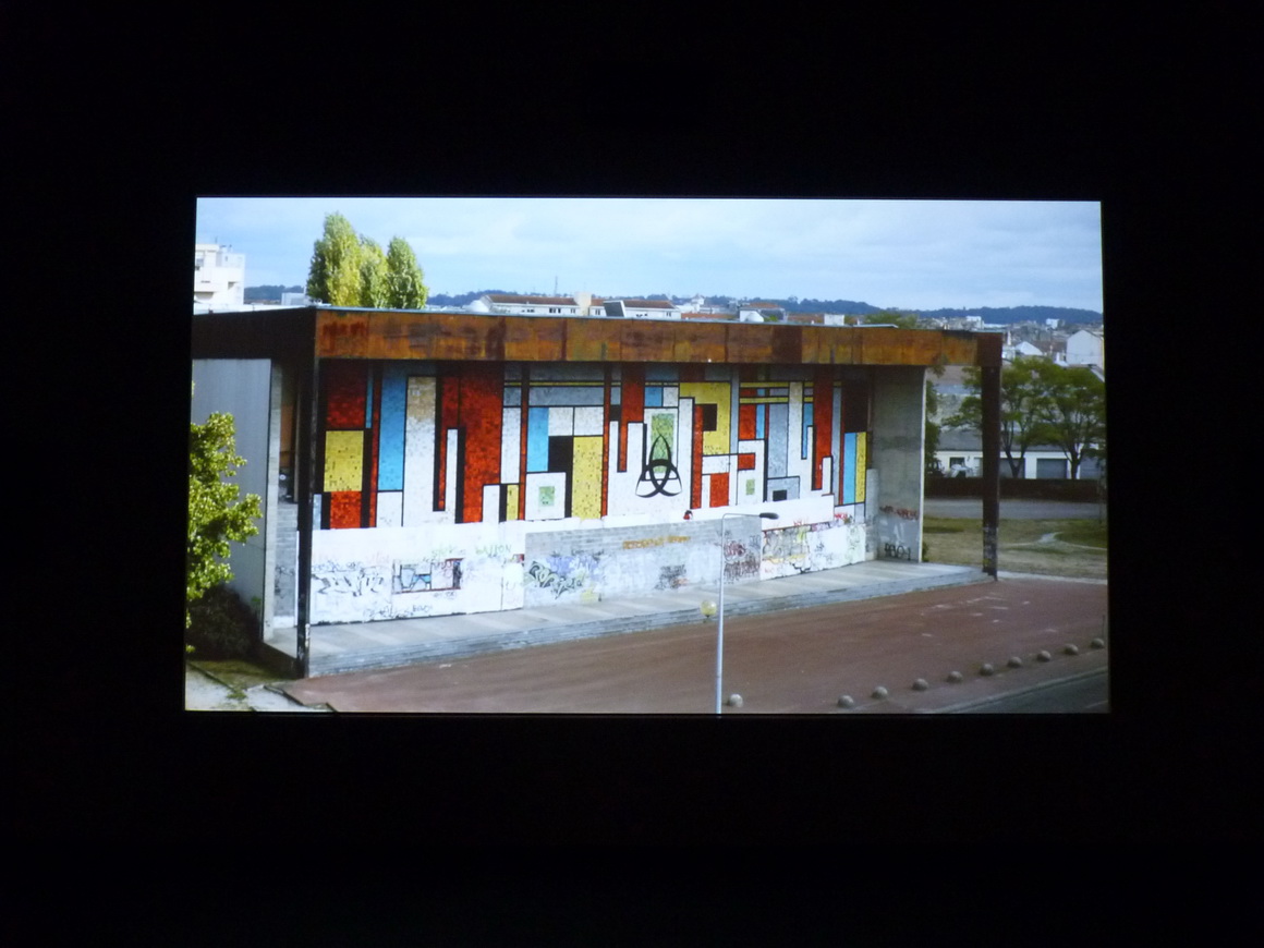 050 Anri Sala Le clash 2010 HD video 8min31