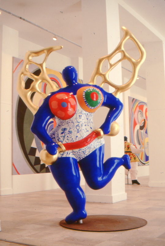 076 Niki de saint phalle 84-92