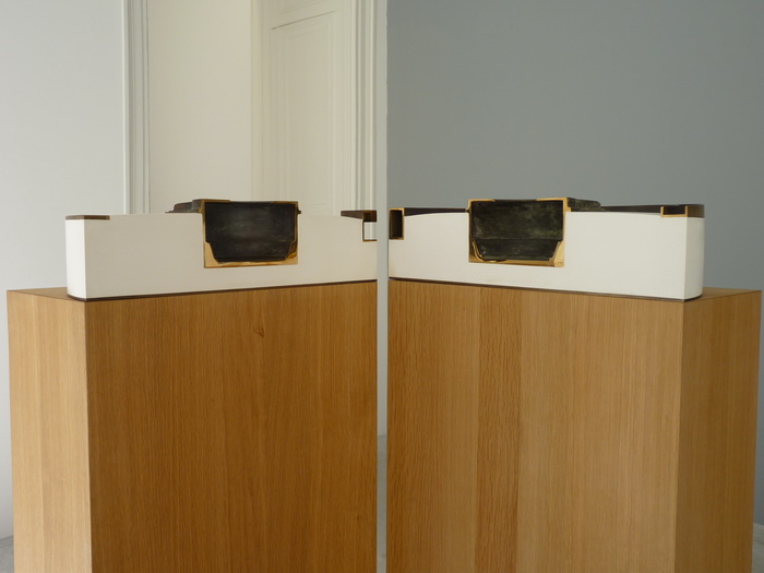 048 James Turrell Crater's Eye 14 x 26 x 52 cm 2007 Bronze, plaster, wooden plinth, in 2 parts,