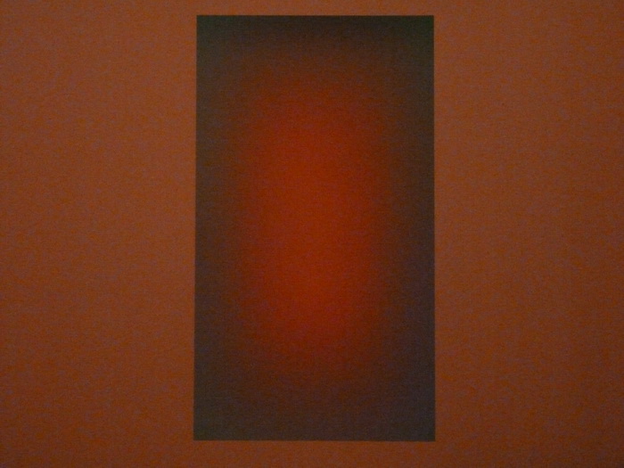 0224 James Turrell ne1943 awakening 2006 bois.verre.tubes fluorescents et variateurs