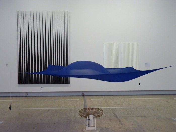 0189-5 Hans Haacke ne1936 blaues segel 1964-65 tissu ventilateur