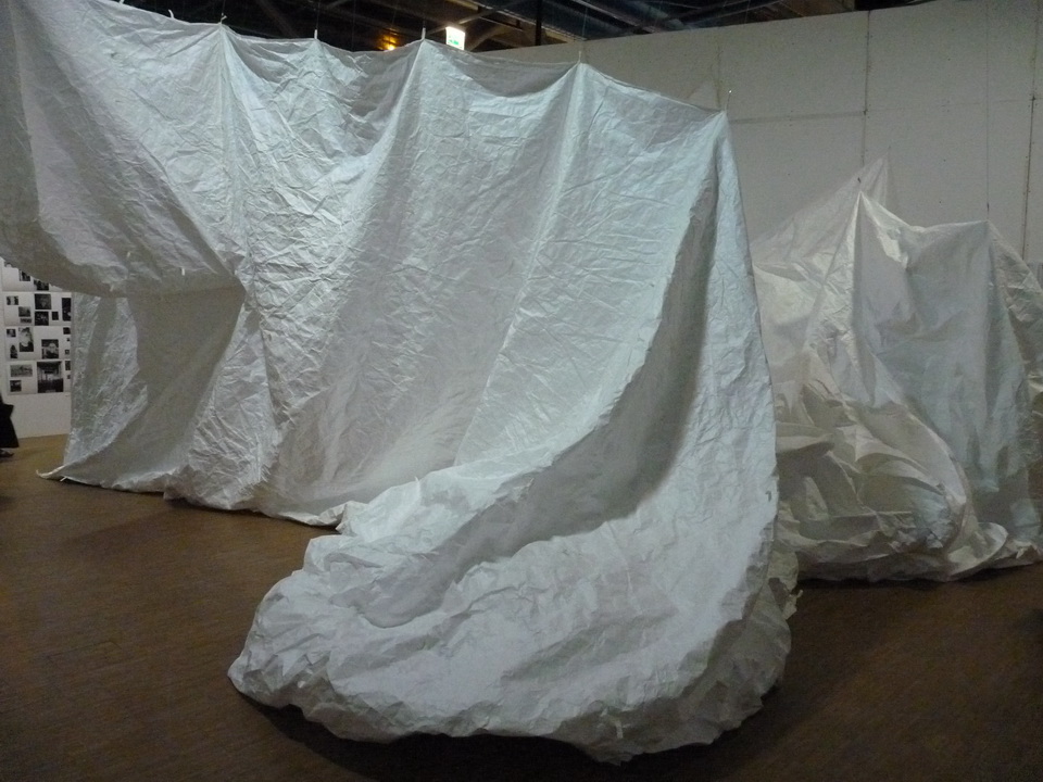 028 Pierre Huyghe ghost room 2004 float 2004