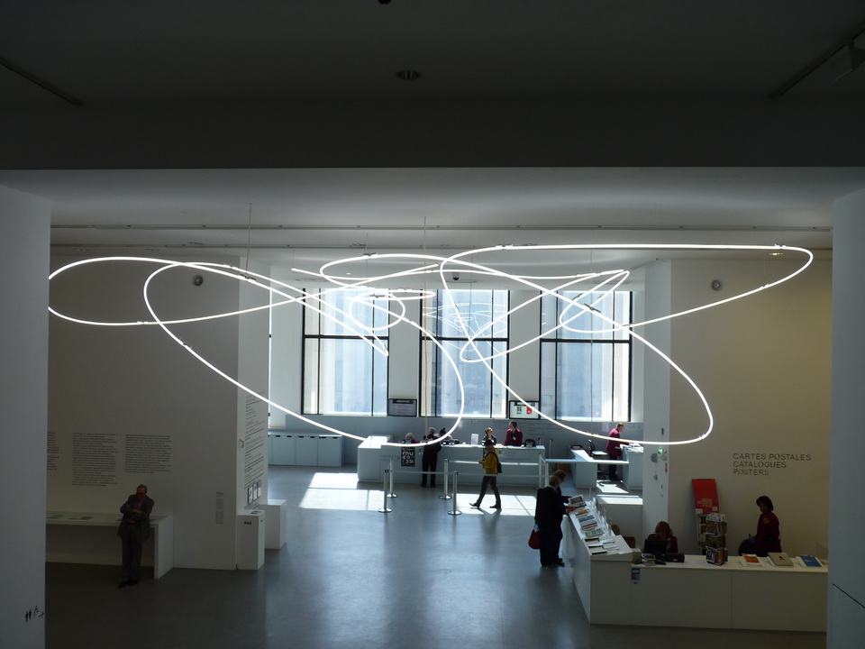 001 Lucio Fontana retrospective 2014