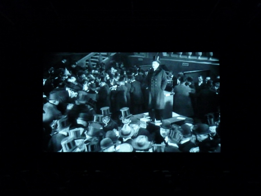 006 Christian Marclay the clock 2010 installation video 24h centre Pompidou