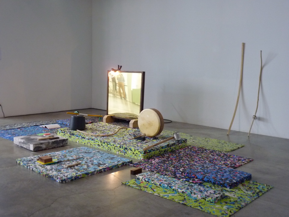036-2  Clemence Seilles ne1984 acoompagnements 2014 installation