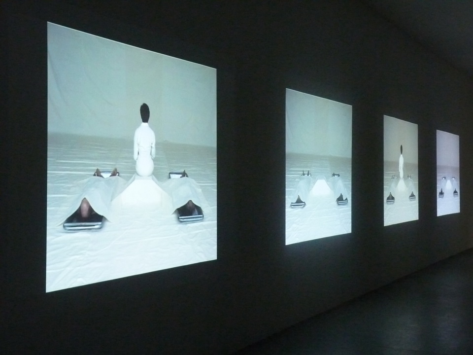 026  Araya Rasdjarmrearnsook b1957 conversation I-III 2005 video 12mm