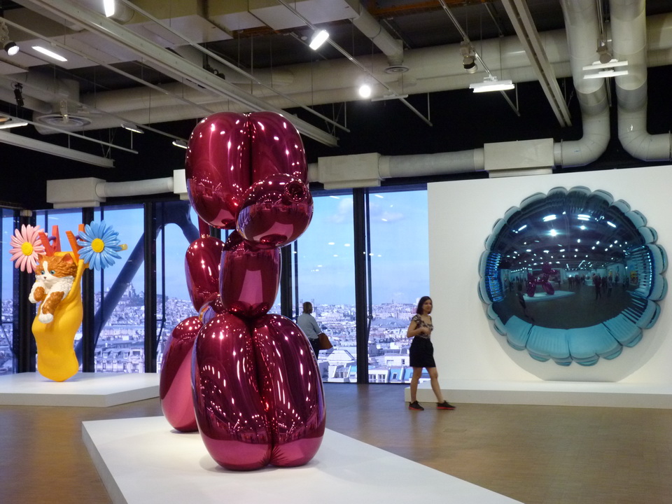 034 Jeff Koons balloon en forme de chien-magenta 1994-2000 acier inoxydable au poli miroir et vernis trasparcet