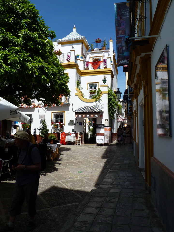 P1390835