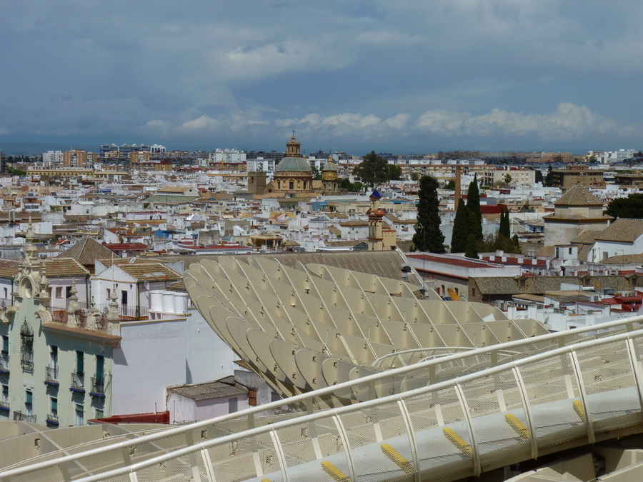 P1390416-8