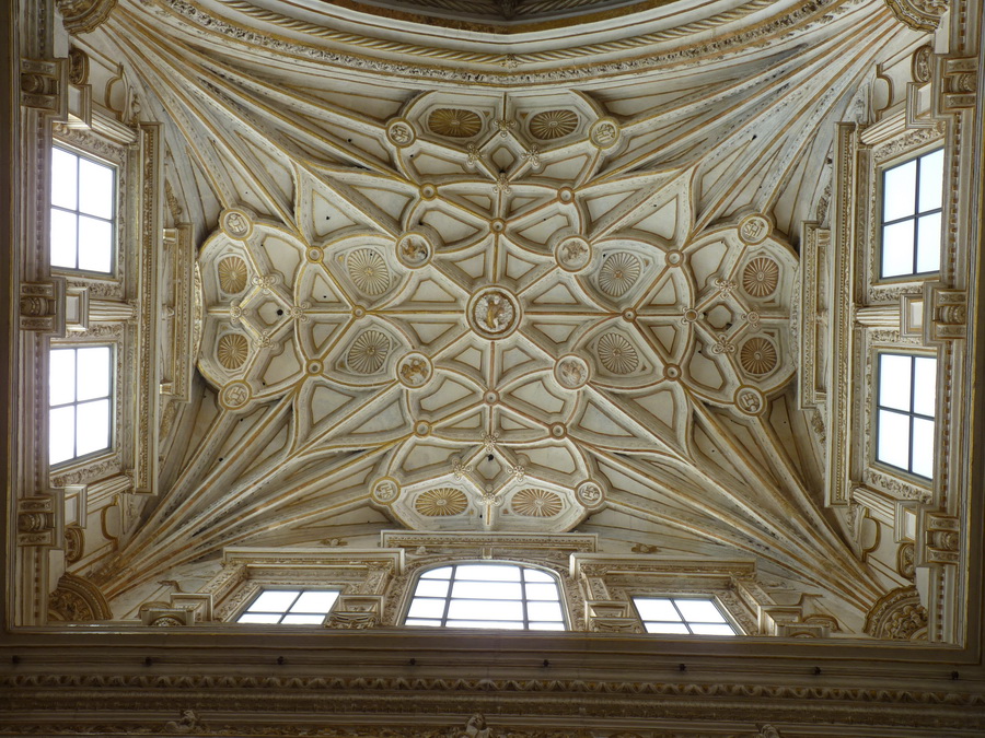 P1390499-4