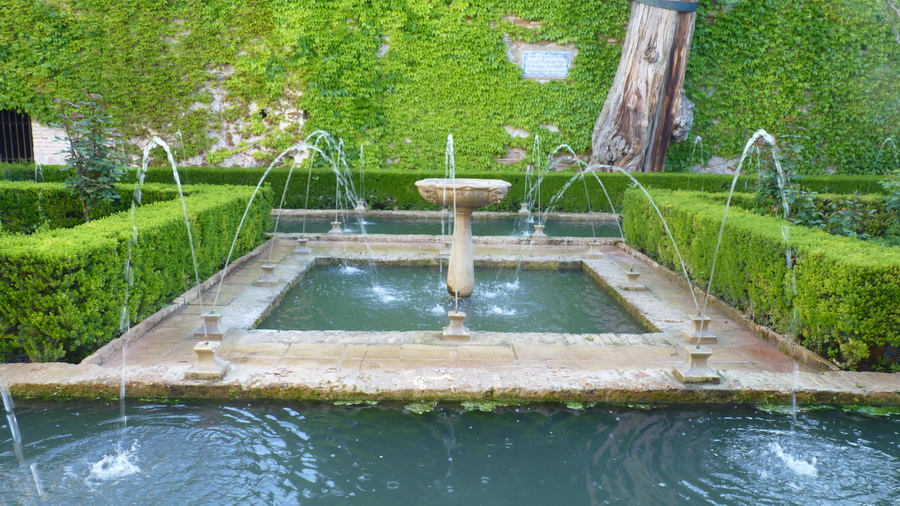 P1390644 Jardines Bajos del Generalife