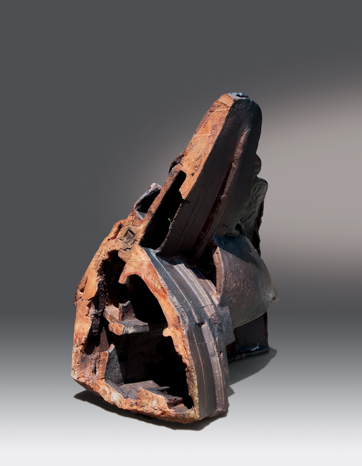 004築地系列 II- H88X114X68cm 2013 陶、還原燒、熟料土、金銅釉1250度