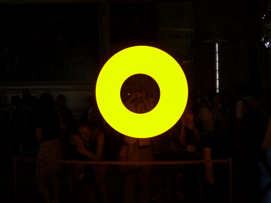 018-olafur-eliasson-b1967-deep-mirror-blanck-2016-installation