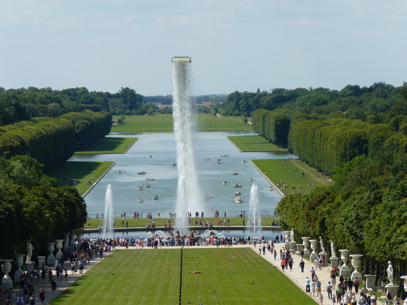004-2-olafur-eliasson-b1967-waterfall-2016-installation