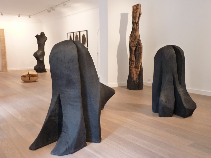 020-david-nash-three-knobbers-153x96x83-2016-chene-carbonise-3-parties