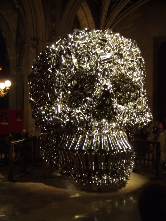005-subodh-gupta-ne64-2006-very-hungry-god