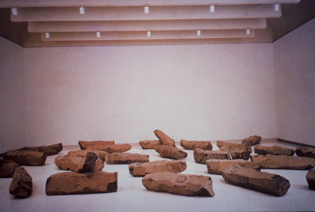 036 Joseph Beuys 二十世紀之終結 1983年 每件190×60×60