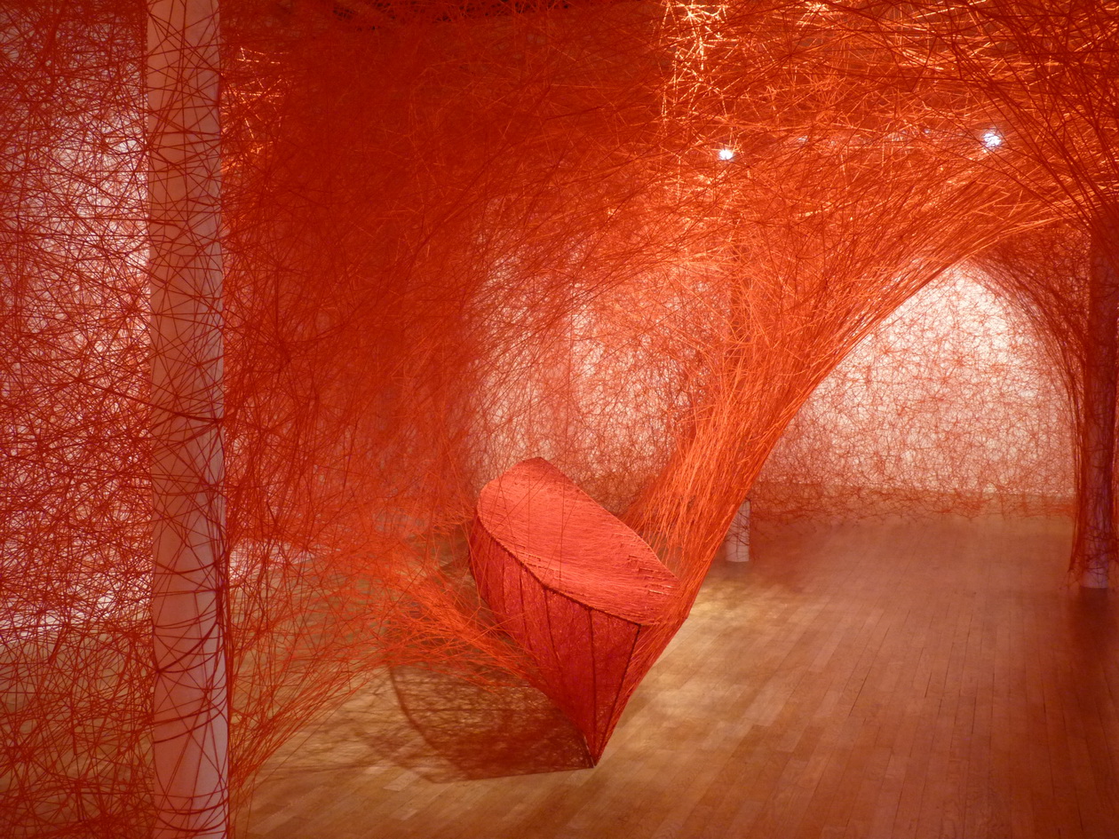 P1620767 Chiharu Shita ne1972 destination 2017 installation in situ dimensions variables laine et metal