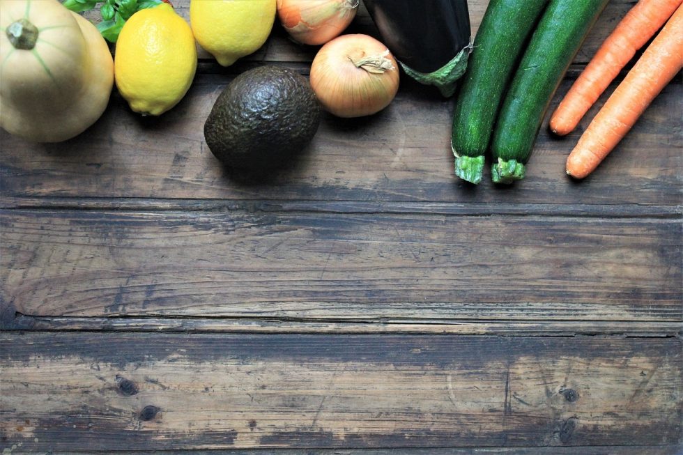 Comment recouvrir un plan de travail dans une cuisine