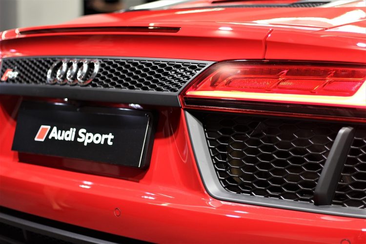 Les_raisons_de_se_procurer_la_Audi_RS4_gris_nardo