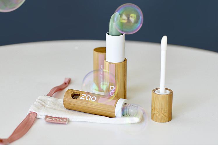 https://s3.eu-west-3.amazonaws.com/zaomakeup.com/assets/lip-scrub-stick_748_497-73155.jpg