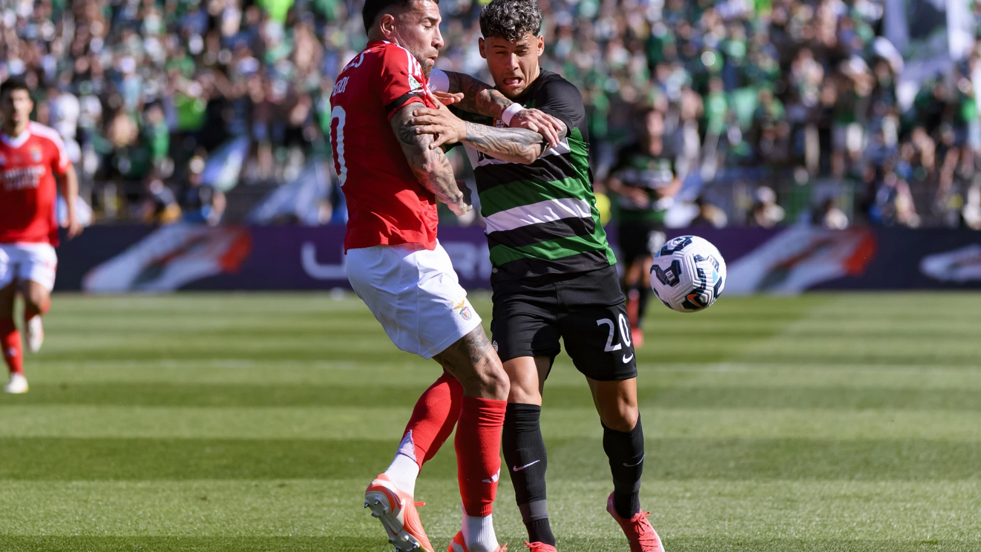 Otamendi critica arbitragem na final da Taça de Portugal
