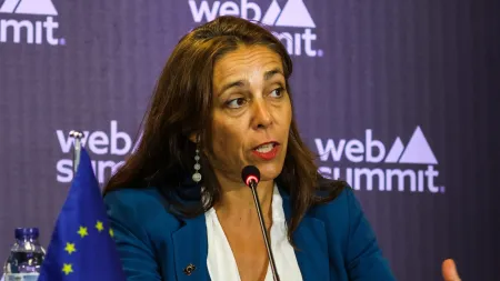 A Luta Contínua contra a Desinformação: Um Apelo à Responsabilidade Coletiva