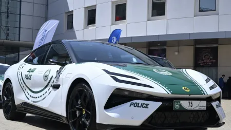 O novo supercarro elétrico que vai patrulhar as ruas de Dubai